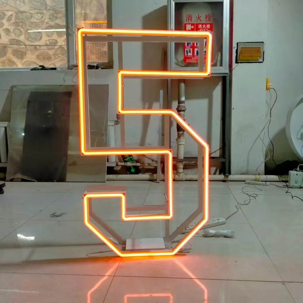 Illuminated Number 5