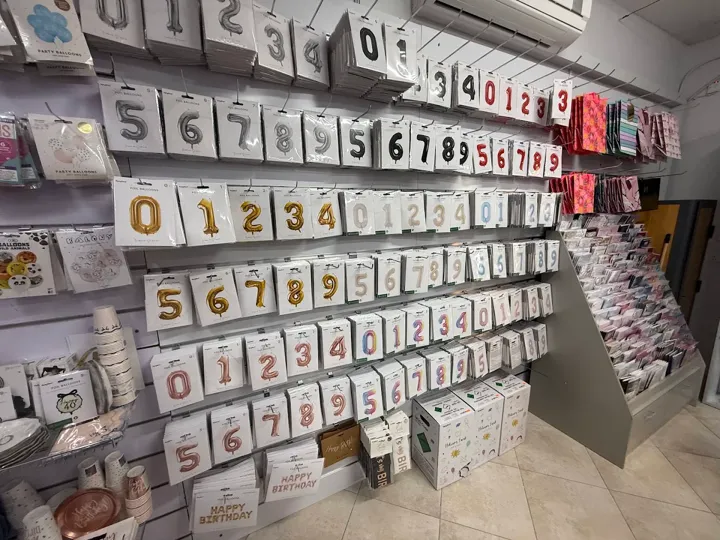 Number balloons in different colours and finishes