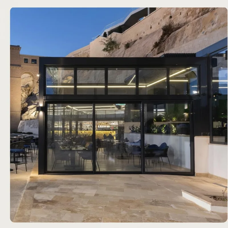 Curve by Mannarinu — official venue photo